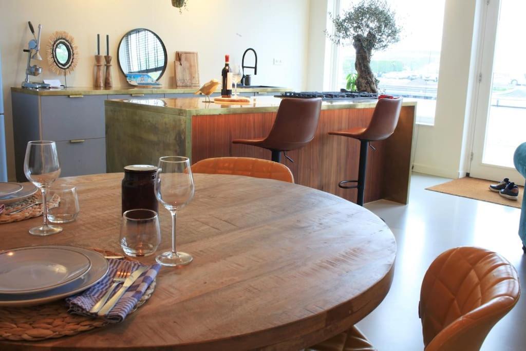 Luxury Harbour Suite With Private Parking 루즈으레트 외부 사진